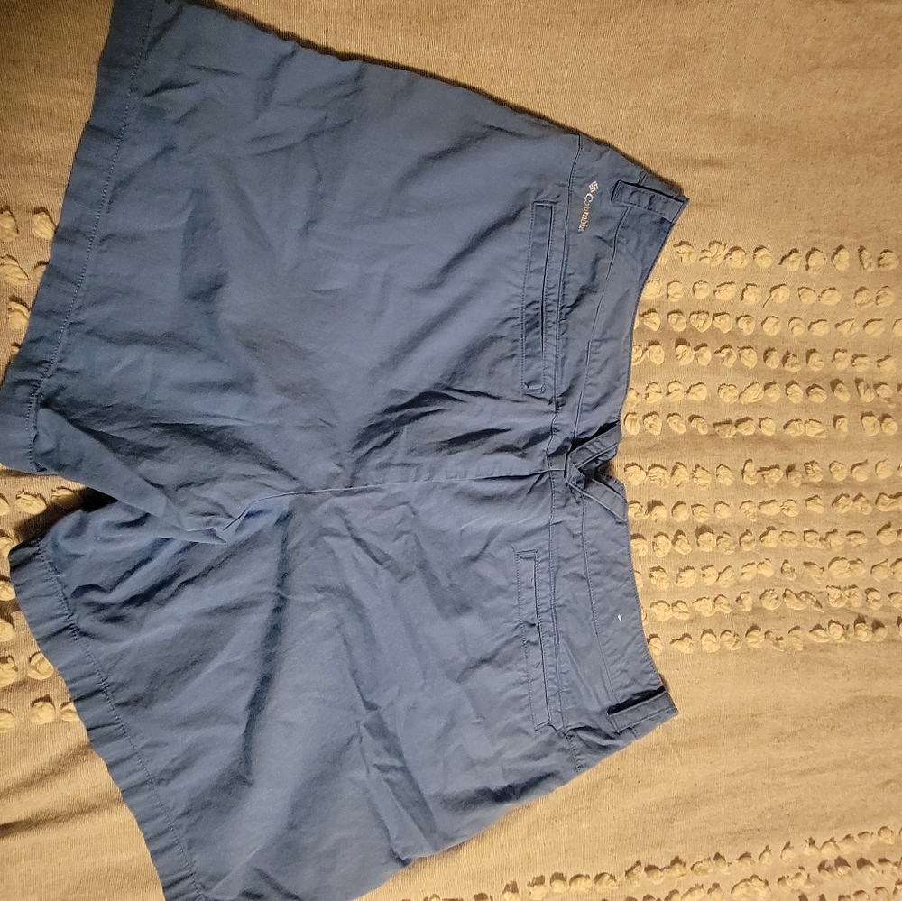 Ladies Columbia Shorts